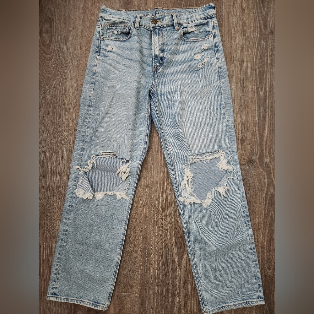 American Eagle Outfitters High Rise Straight Leg Ripped Jeans Sz 8
